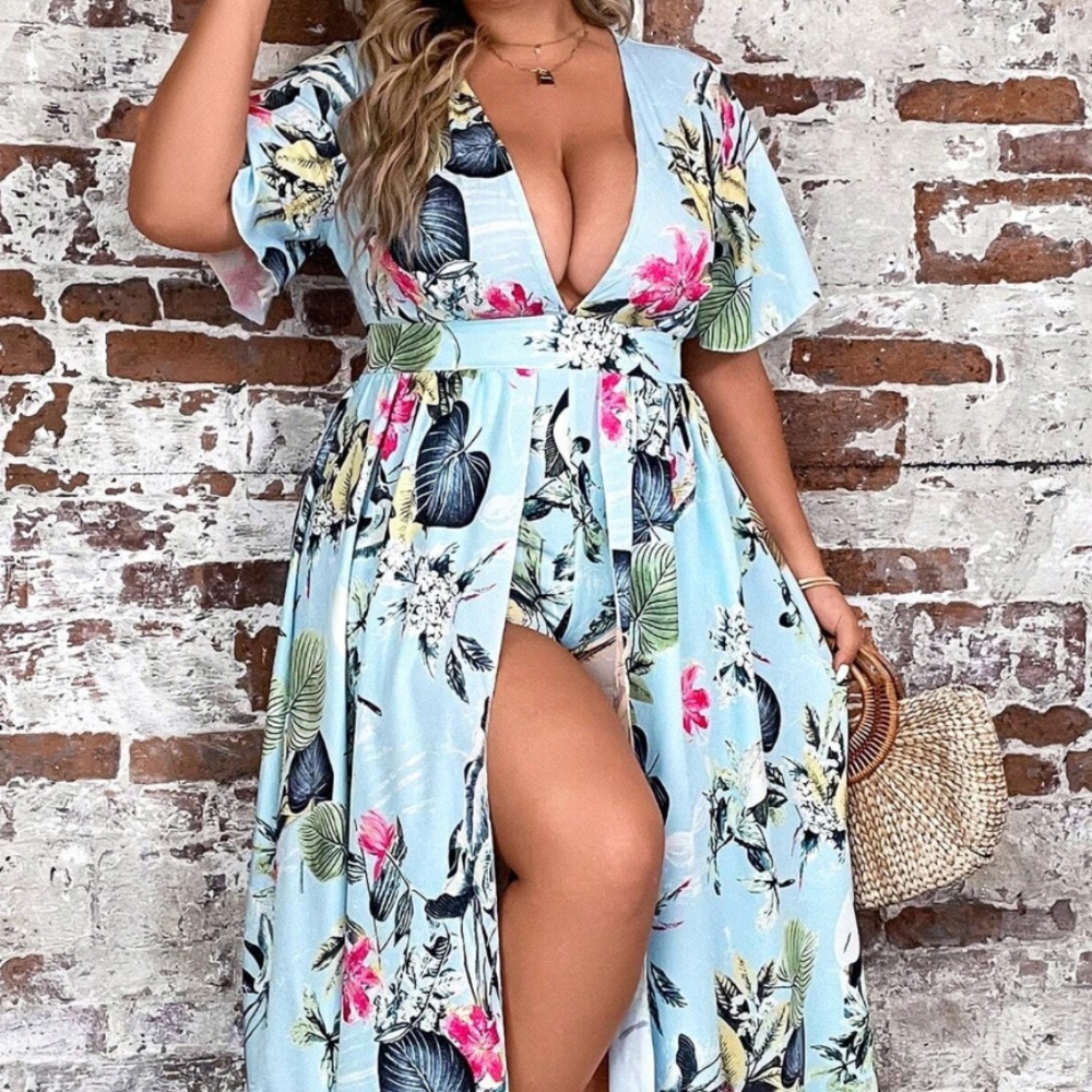 SHEIN VCAY Plus Tropical Print Plunging Neck Cut Out Back Romper